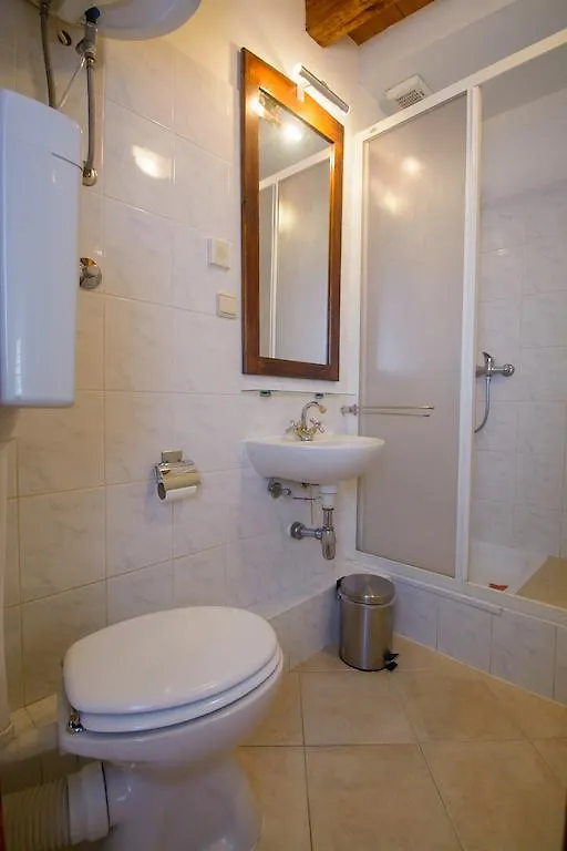 Maison d'hôtes Rooms Livia Trogir