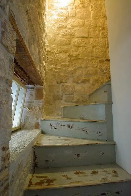 Rooms Livia Trogir 3*,  Croatie