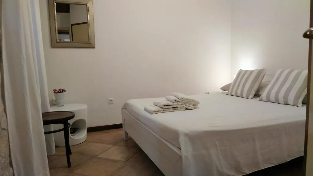 Rooms Livia Trogir Maison d'hôtes